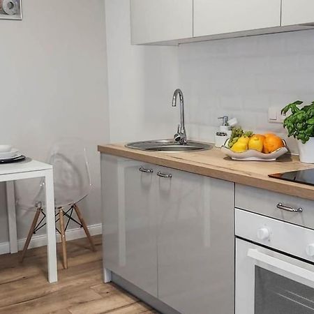 Bezagenta Mozart6 Studio Easy Access To City Wifi Warsaw Luaran gambar